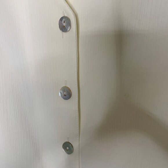 Notations Woman NWT Ivory Short Sleeve Button Up Blouse in Women's Size 1X - Picture 5 of 11